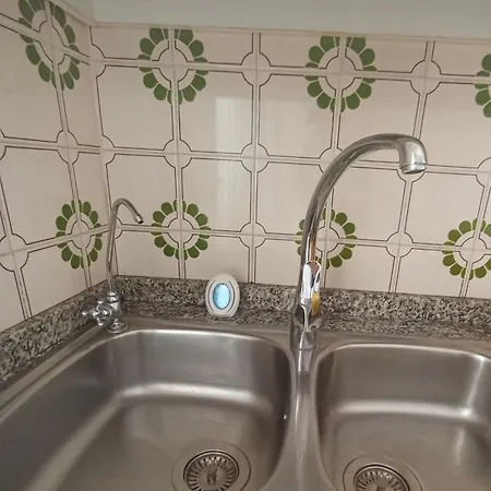 Charming & Spacious In Historic Centre & Short Walk To Apartment